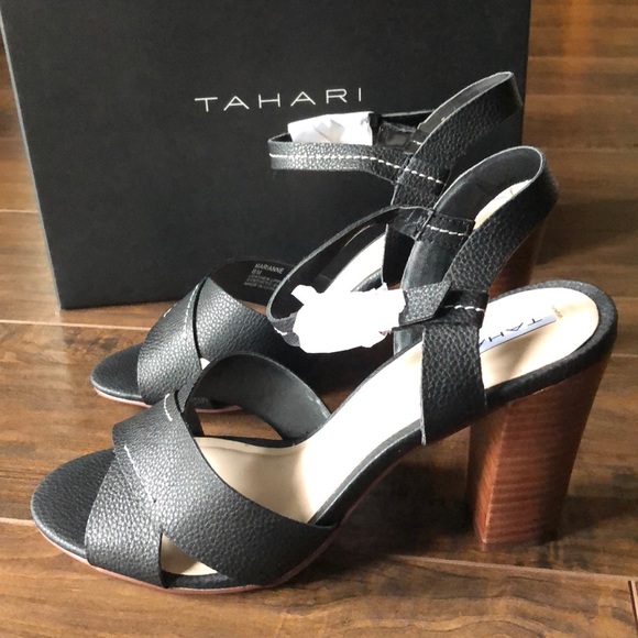 Tahari | Marianne Crossover Sandal - Picture 6 of 8